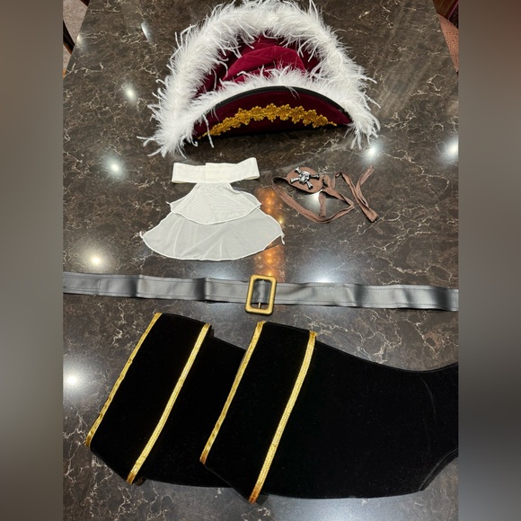 Kids Pirate Costume with Gold Trim - Picture 6 of 11